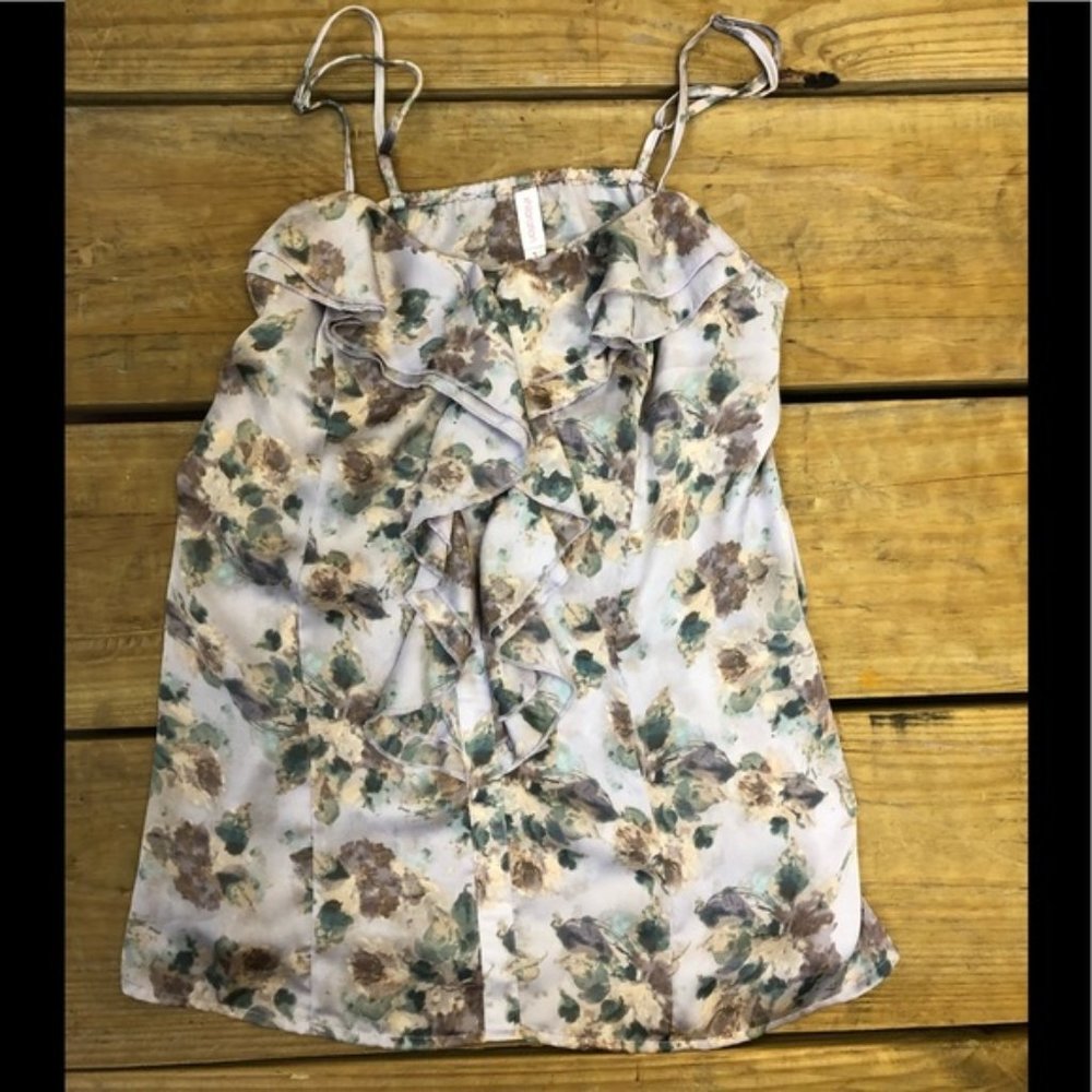 🌺 Xhilaration Dressy Top Size Small